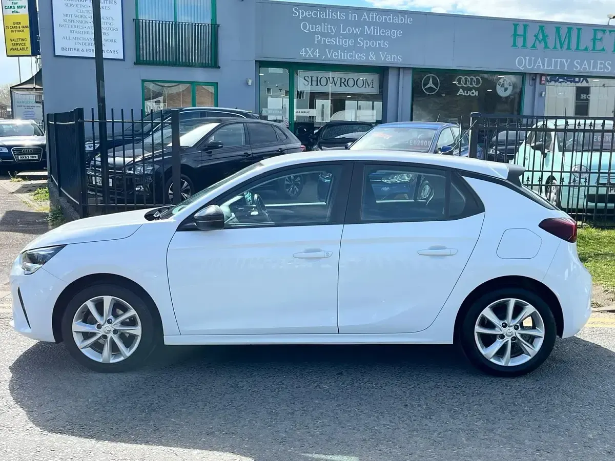 Used Vauxhall Corsa 75 HP (55 kW) 2020 White Hatchback
