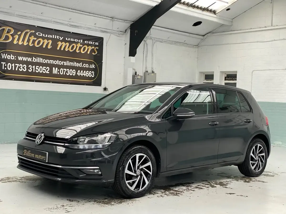 Used VW Golf VII Match 115 HP (84 kW) 2019 Grey Hatchback