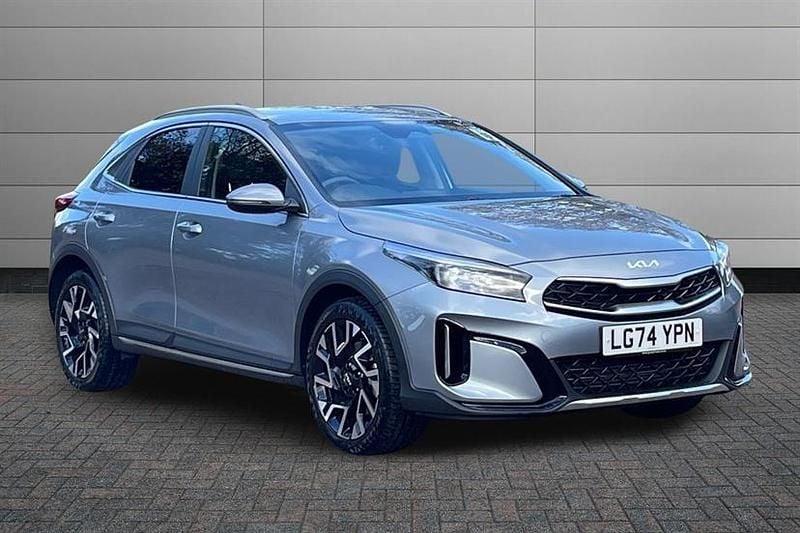 Lunar silver Used 2024 Kia XCeed SUV | £20,495 (A bit pricey) - Image 1/2