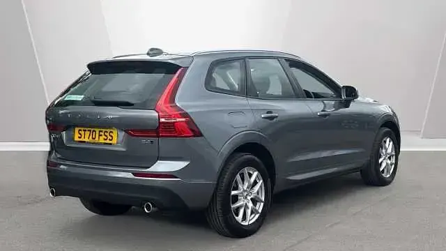 Used Volvo XC60 Momentum 194 HP (142 kW) 2021 SUV