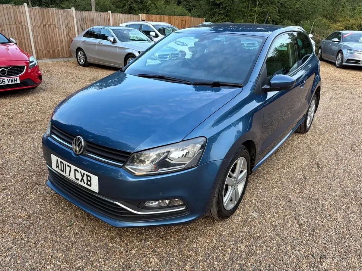 Used VW Polo Edition 90 HP (66 kW) 2017 Blue Hatchback