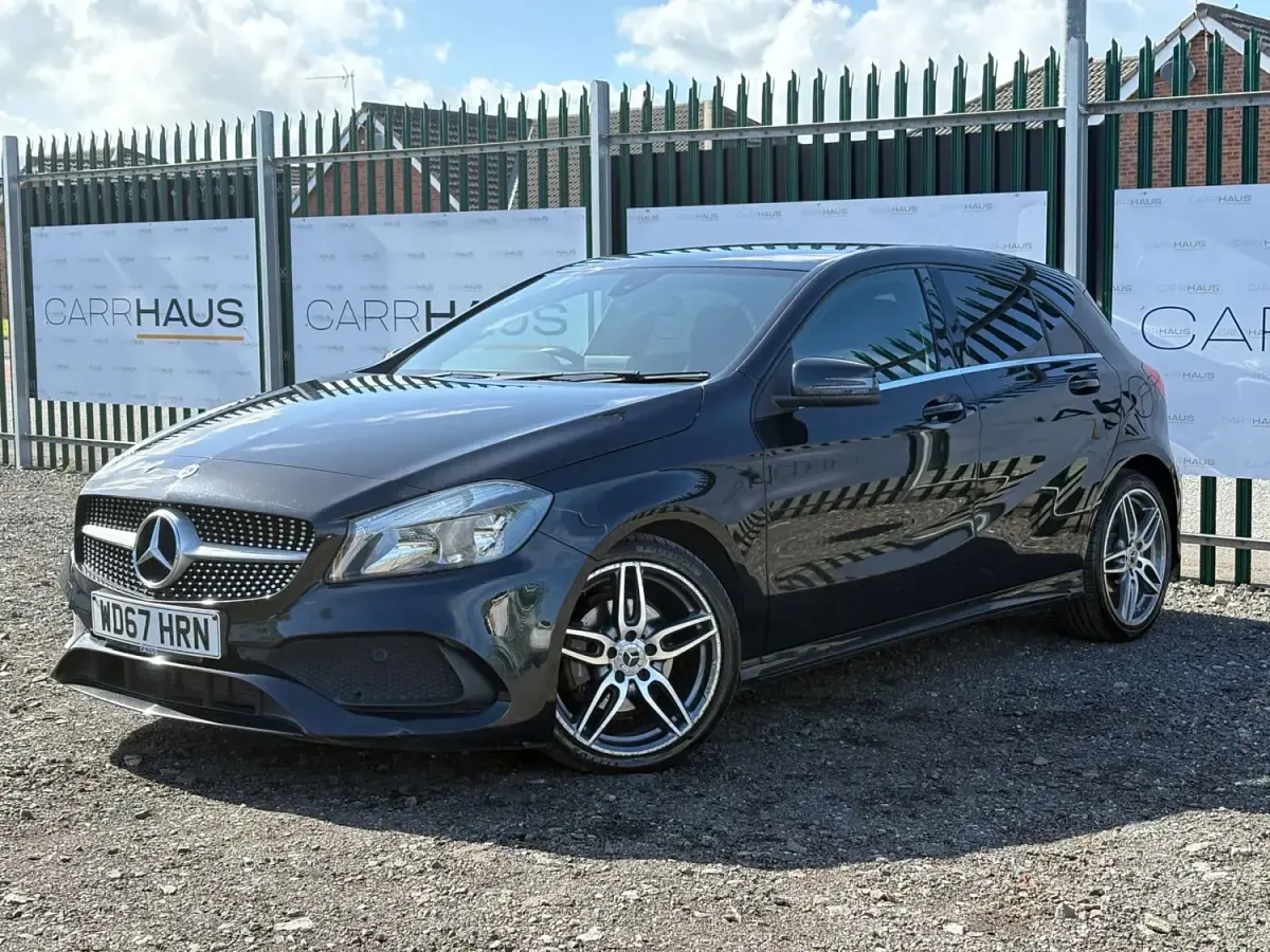 Usado Mercedes A180 AMG line 2018 Preto Citadino