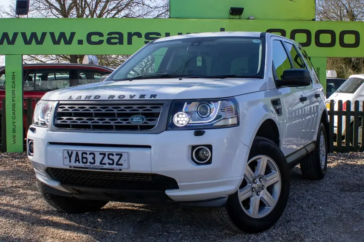 Used Land Rover Freelander 2 150 HP (110 kW) 2014 White SUV