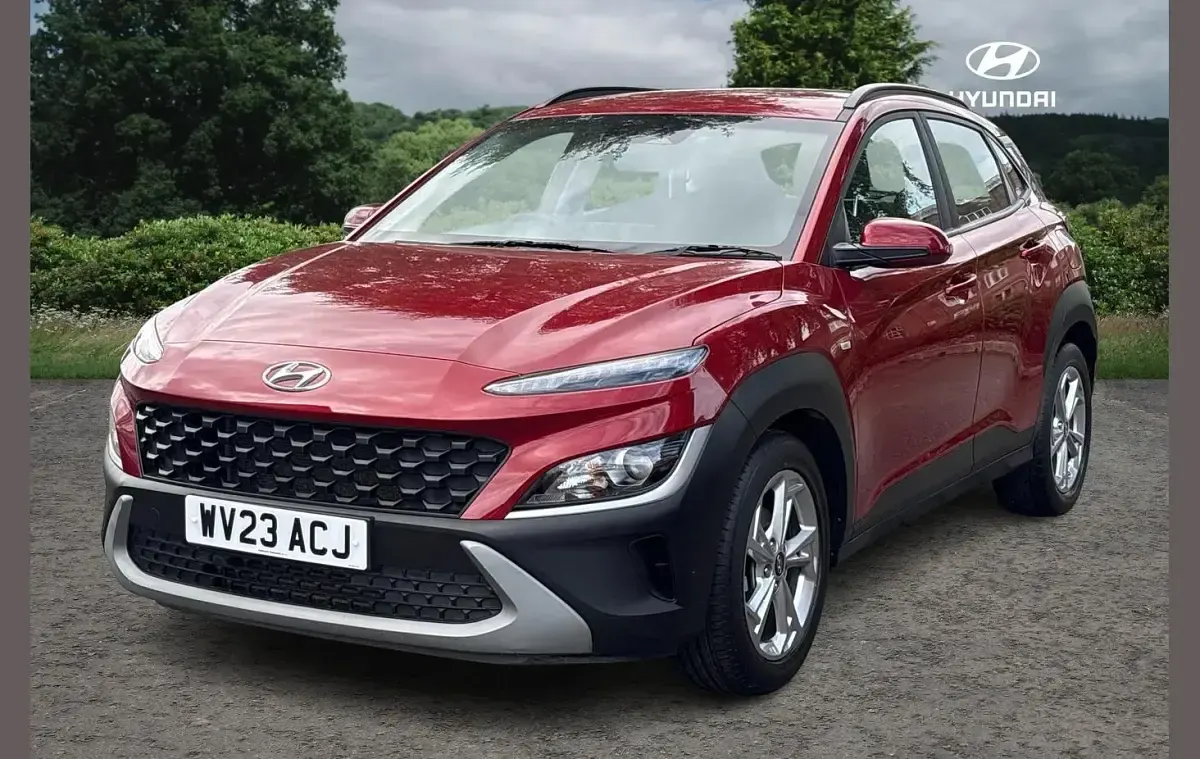 Used Hyundai Kona SE 117 HP (86 kW) 2023 Red SUV