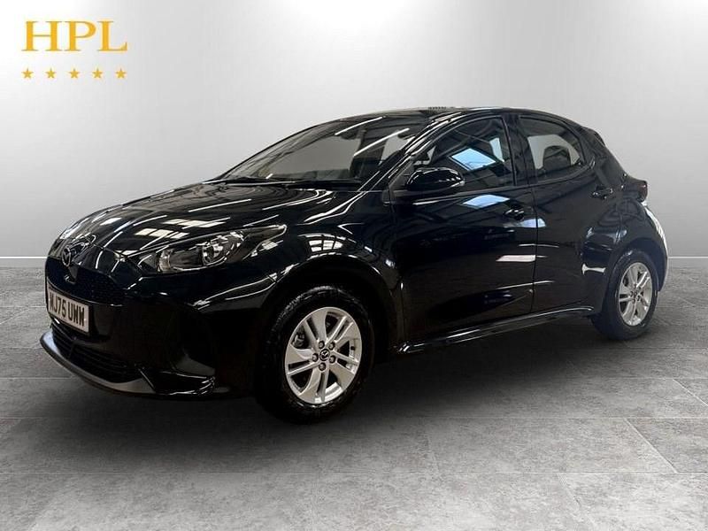 Begagnad Mazda 2 Center-Line 116 HK (85 kW) 2025 Svart Halvkombi