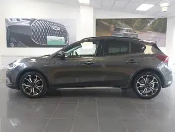 Used Ford Focus Active X 125 HP (91 kW) 2023 Grey Hatchback