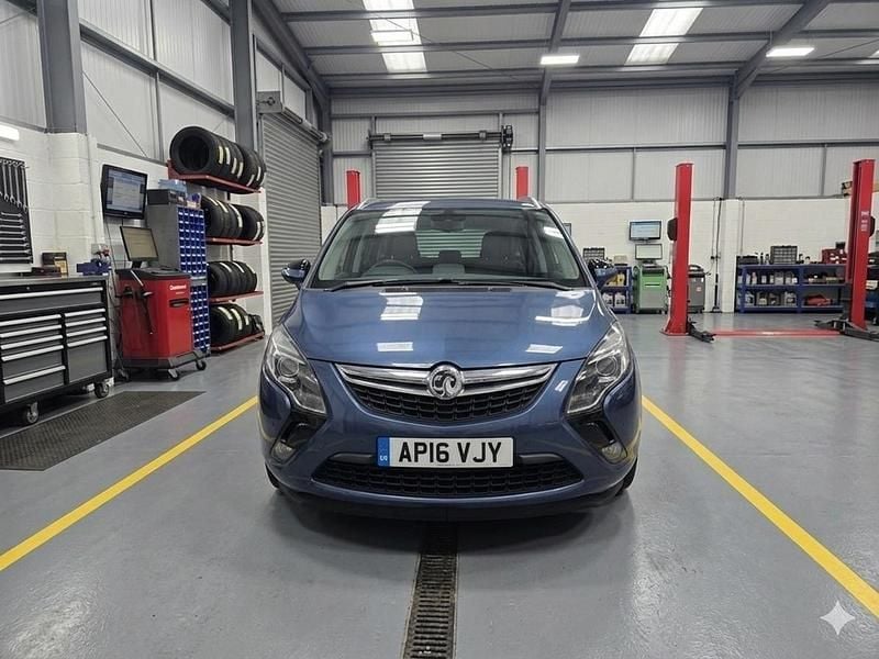Used Vauxhall Zafira 140 HP (102 kW) 2016 Blue MPV