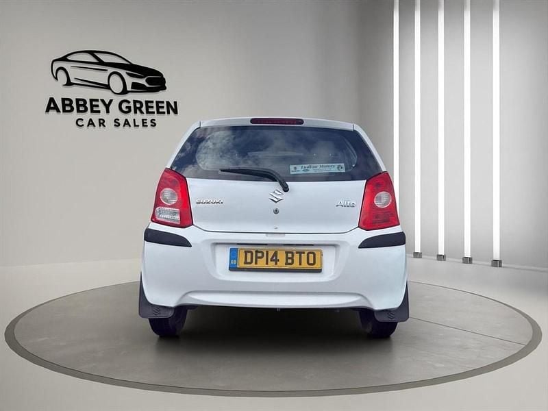 Used Suzuki Alto 68 HP (50 kW) 2014 White Hatchback