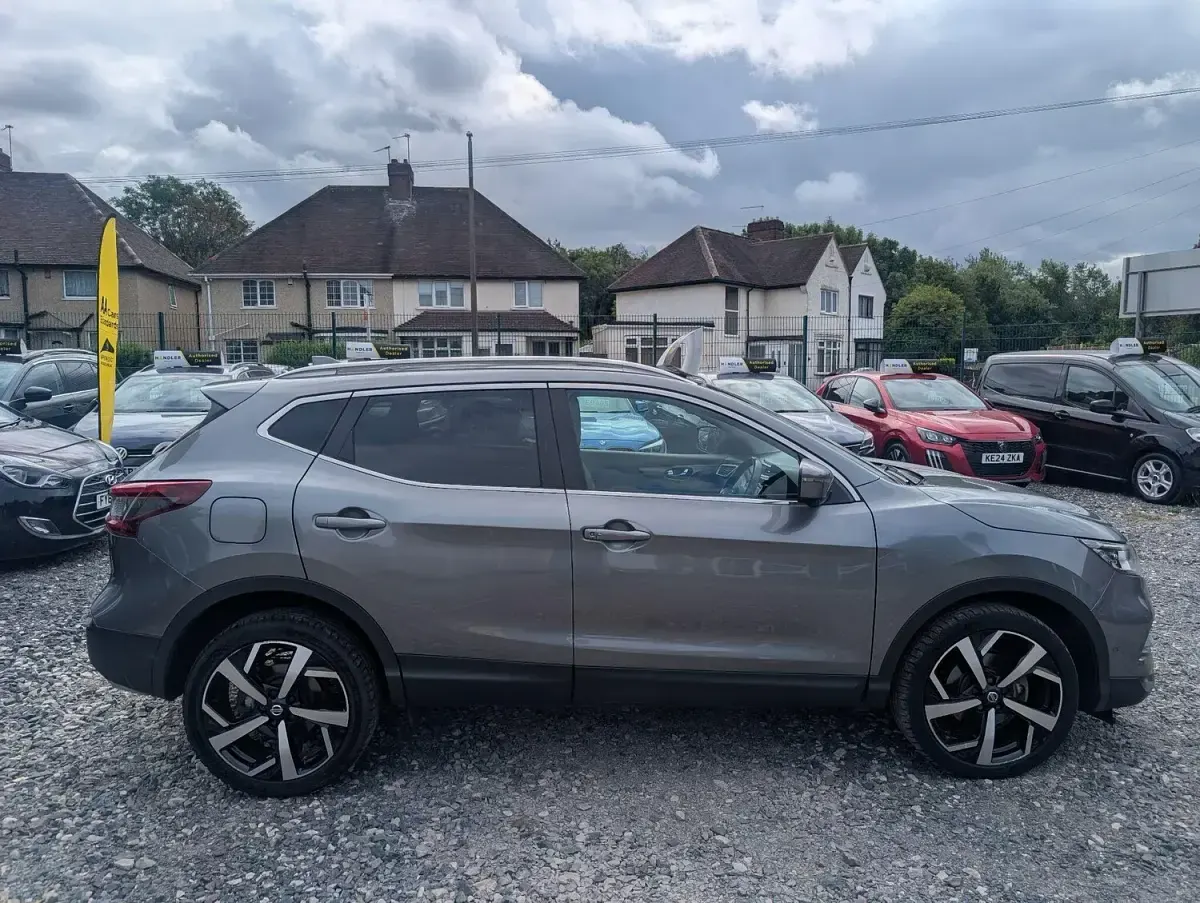 Used Nissan Qashqai Tekna 160 HP (117 kW) 2020 Grey SUV