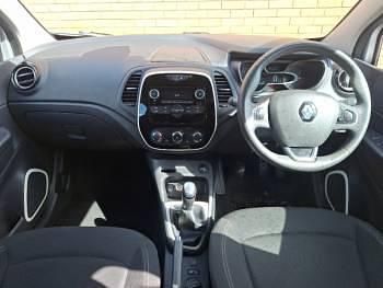 Second-hand Renault Captur Play 90 CP (66 kW) 2019 Argintiu SUV
