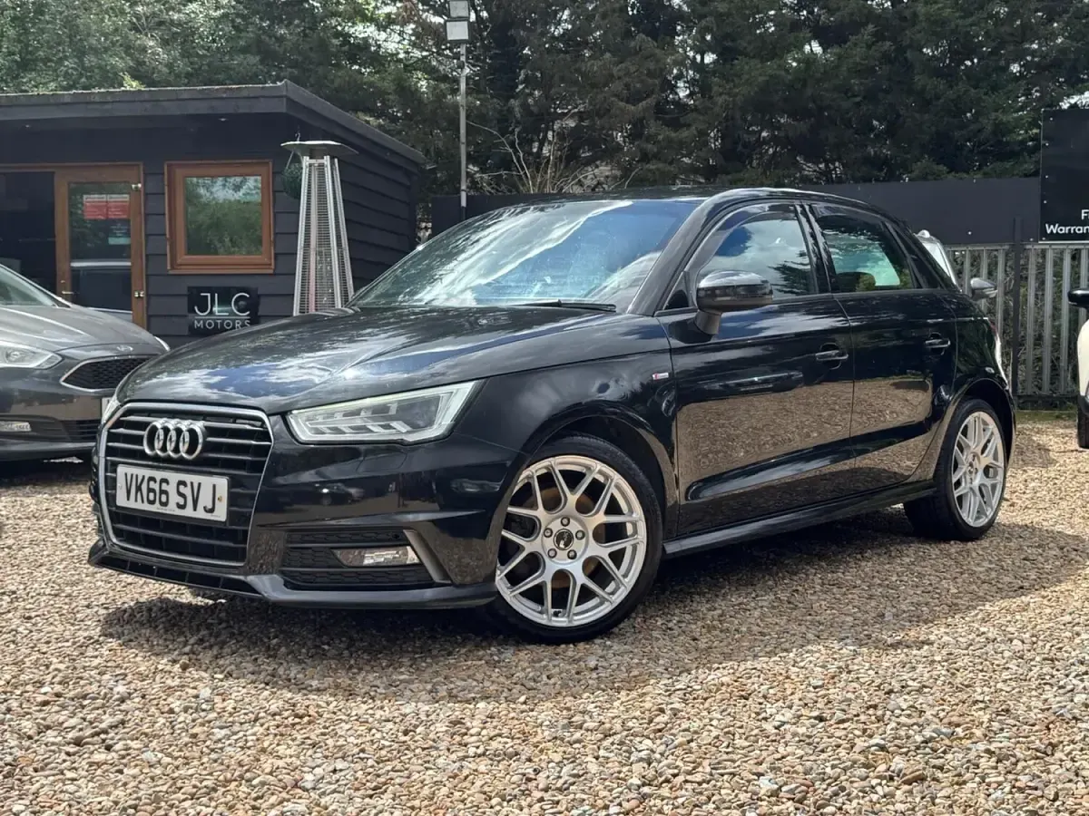Used Audi A1 Sportback S-Line 125 HP (91 kW) 2016 Black Hatchback