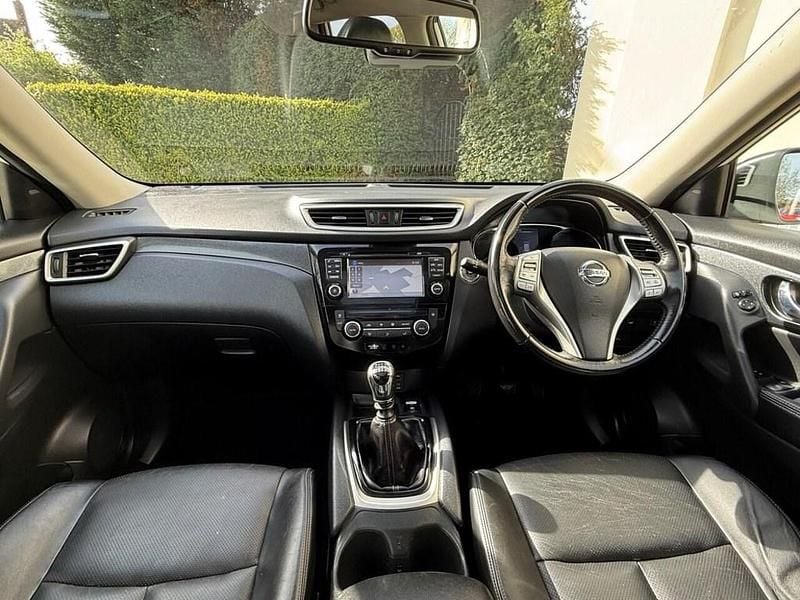 Used Nissan X-Trail Tekna 130 HP (95 kW) 2015 White SUV