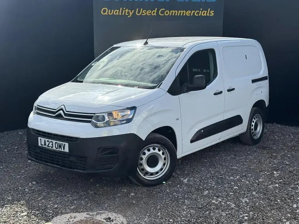 Used Citroën Berlingo 100 HP (73 kW) 2023 White MPV
