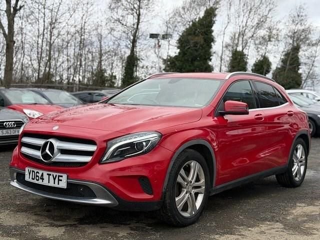 Used Mercedes GLA220 SE 170 HP (125 kW) 2014 Red SUV