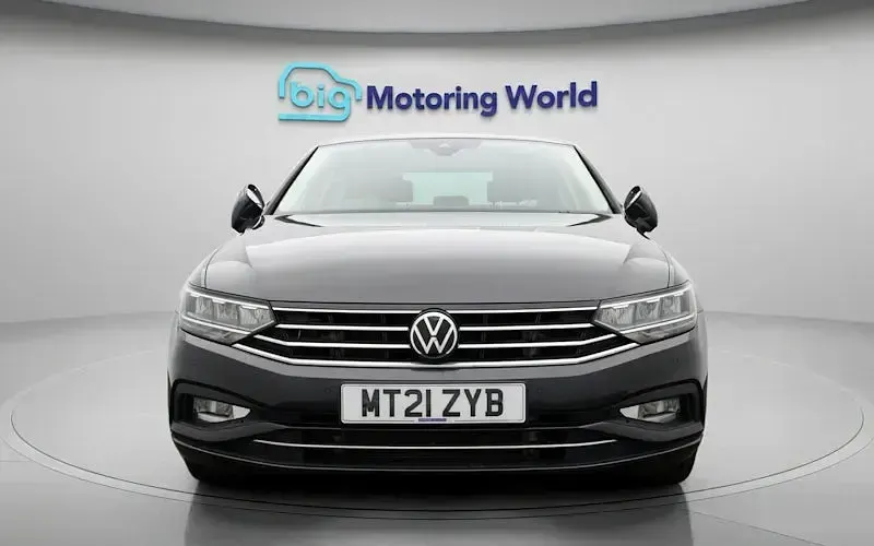 Used VW Passat SEL 150 HP (110 kW) 2021 Grey Sedan
