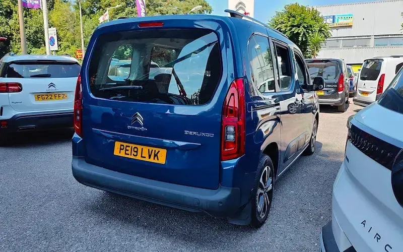 Used Citroën Berlingo Flair 131 HP (96 kW) 2019 Blue MPV