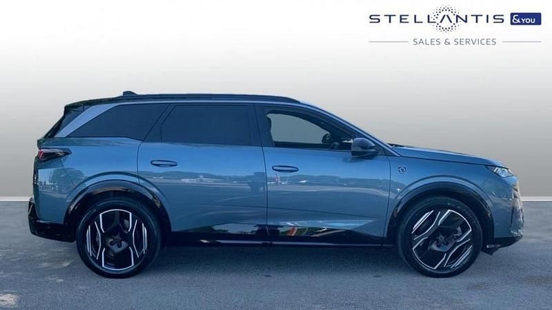 Used 2024 Peugeot e-5008 GT SUV | £37,350 (Expensive) - Image 1/4