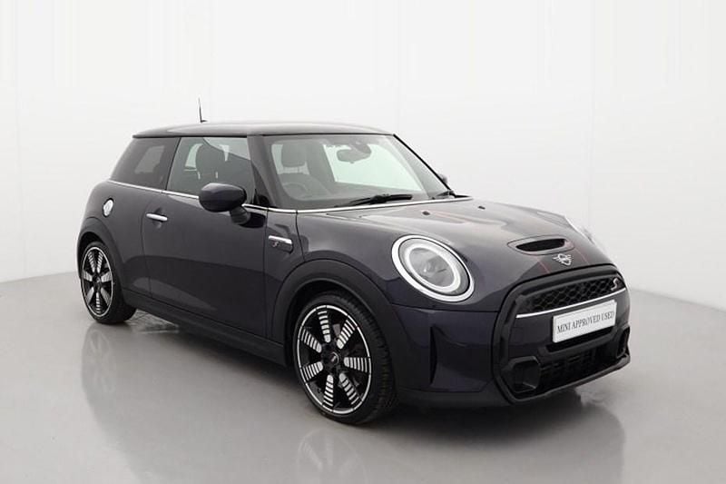 Used Mini Cooper S Exclusive 176 HP (129 kW) 2022 Black Hatchback