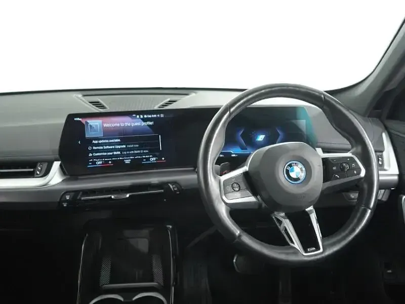 Usado BMW iX1 M Sport 227 kW (309 HP) 2023 Branco SUV
