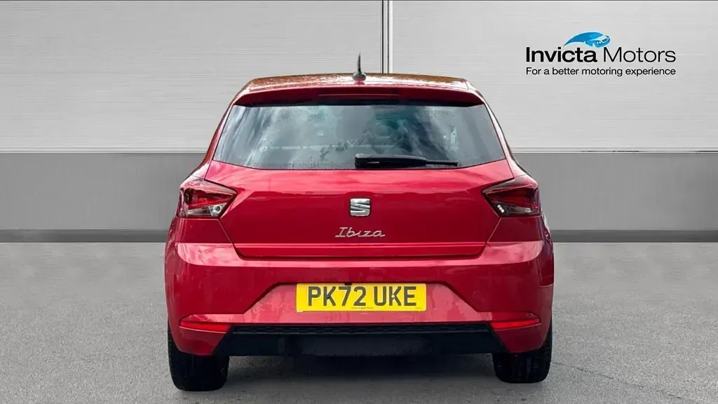 Used Seat Ibiza XCELLENCE Lux 110 HP (80 kW) 2022 Desire red metallic Hatchback