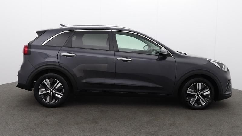 Used Kia Niro 139 HP (102 kW) 2019 Grey SUV