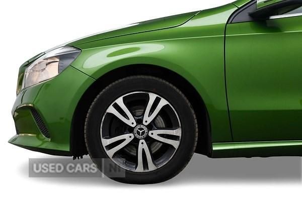 Used Mercedes A180 SE 2018 Green Hatchback