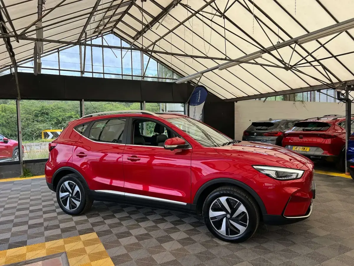 Used MG ZS Trophy 114 kW (156 HP) 2022 Red SUV