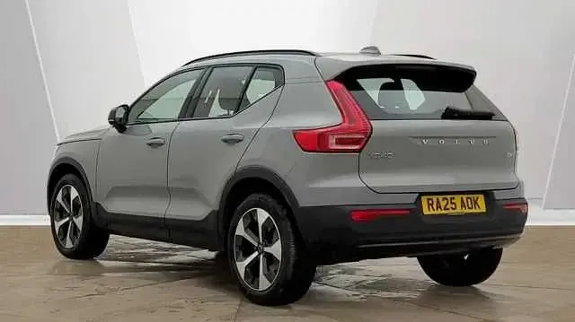 Used Volvo XC40 Plus 194 HP (142 kW) 2026 SUV