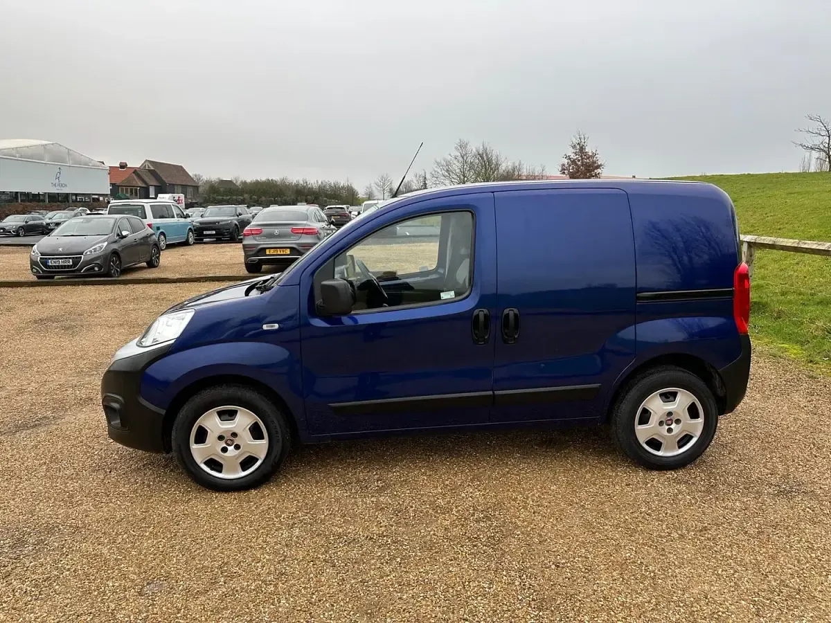 Used Fiat Fiorino S 80 HP (58 kW) 2021 Blue MPV