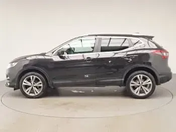 Used Nissan Qashqai N-Connecta 140 HP (102 kW) 2018 Black SUV