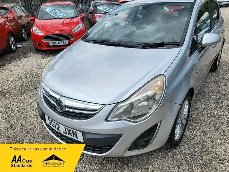 Second-hand Vauxhall Corsa 98 CP (72 kW) 2012 Argintiu Hatchback