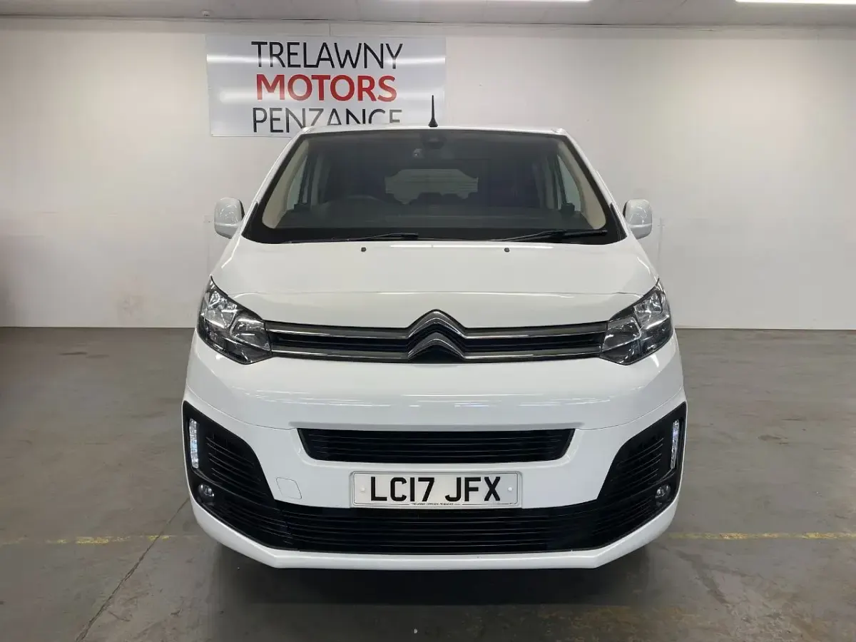 Used Citroën Spacetourer Feel 2017 White MPV
