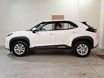 Used Toyota Yaris Hybrid 116 HP (85 kW) 2023 White Estate