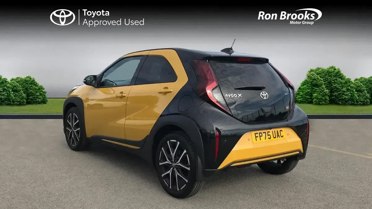 Used Toyota Aygo X Sport 116 HP (85 kW) 2025 Yellow SUV