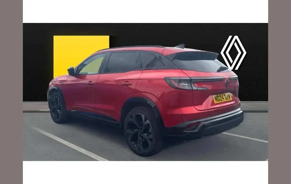 Used Renault Austral Iconic Esprit Alpine 196 HP (144 kW) 2024 Red SUV