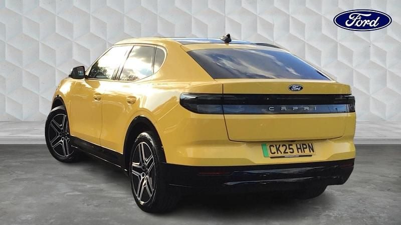 Used Ford Capri Premium 210 kW (286 HP) 2025 Yellow Hatchback
