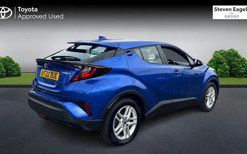 Used Toyota C-HR 122 HP (89 kW) 2022 Blue SUV