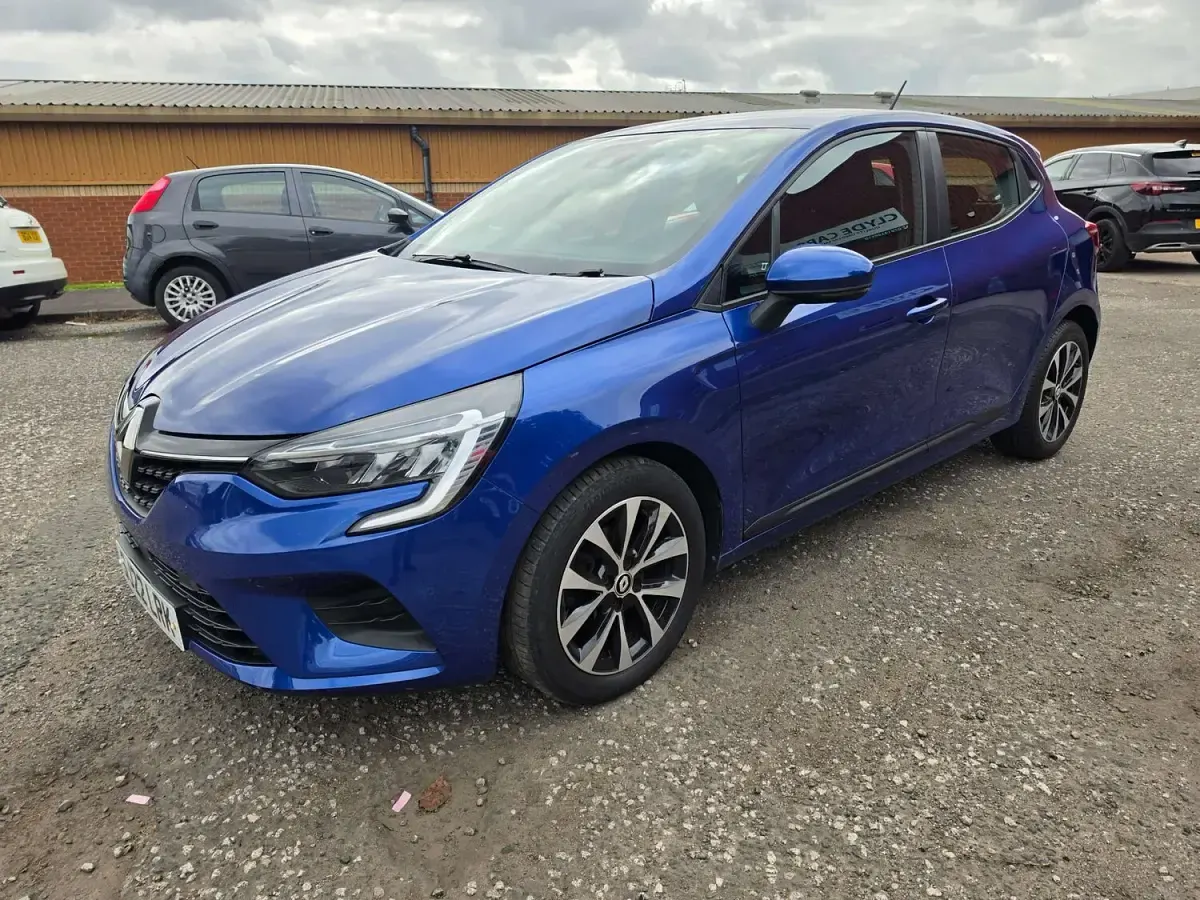 Used Renault Clio Iconic 2022 Blue Hatchback