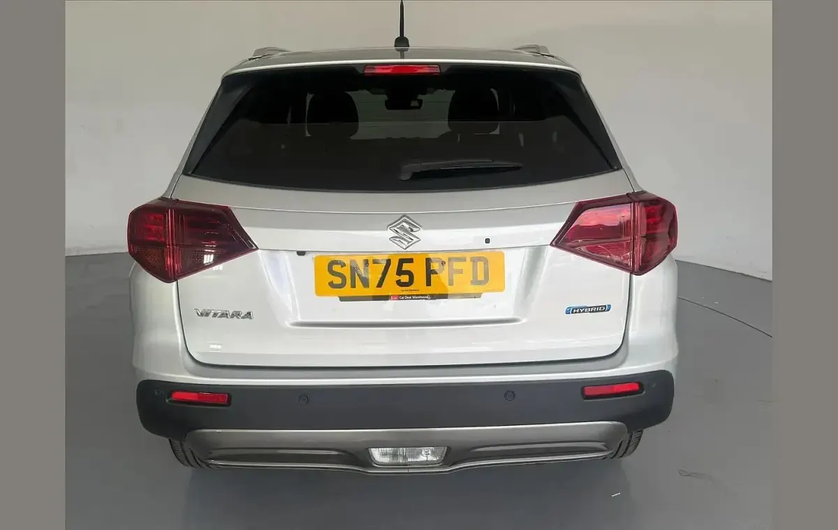 Used Suzuki Vitara 116 HP (85 kW) 2025 Silver SUV