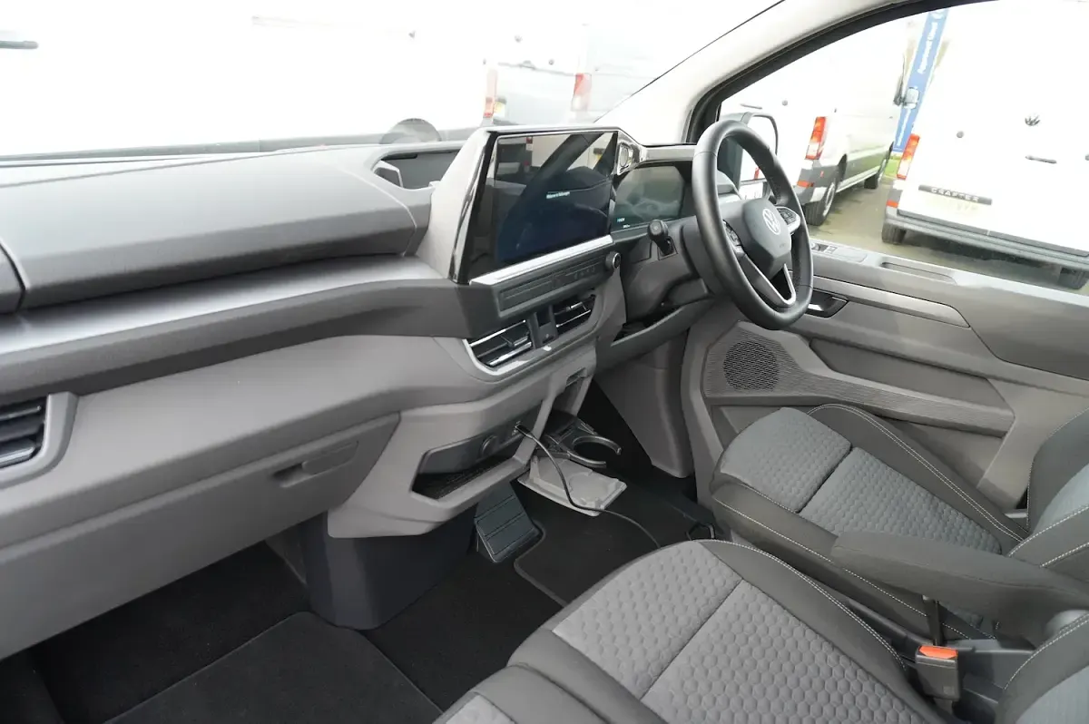 Used VW T7 Style 170 HP (125 kW) 2026 Black Van