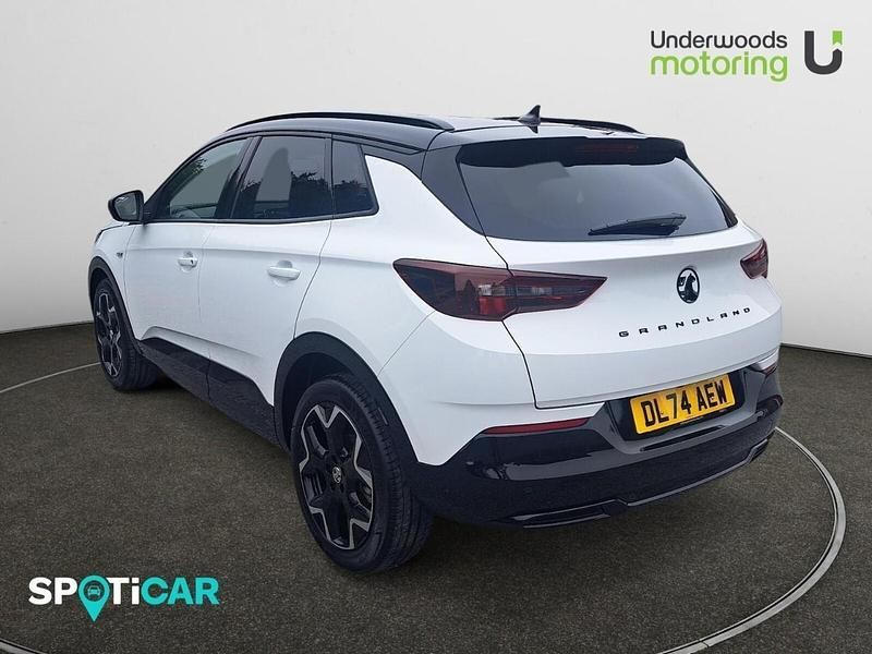 White Used 2024 Vauxhall Grandland X Ultimate SUV | £23,000 (Fair price) - Image 1/4