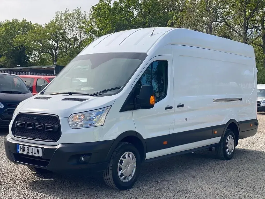 Używany Ford Transit 130 KM (95 kW) 2019 Biały Van
