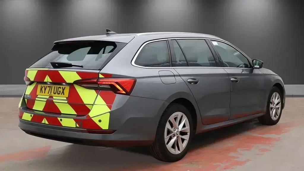 Used Skoda Octavia SE L 150 HP (110 kW) 2022 Grey Estate
