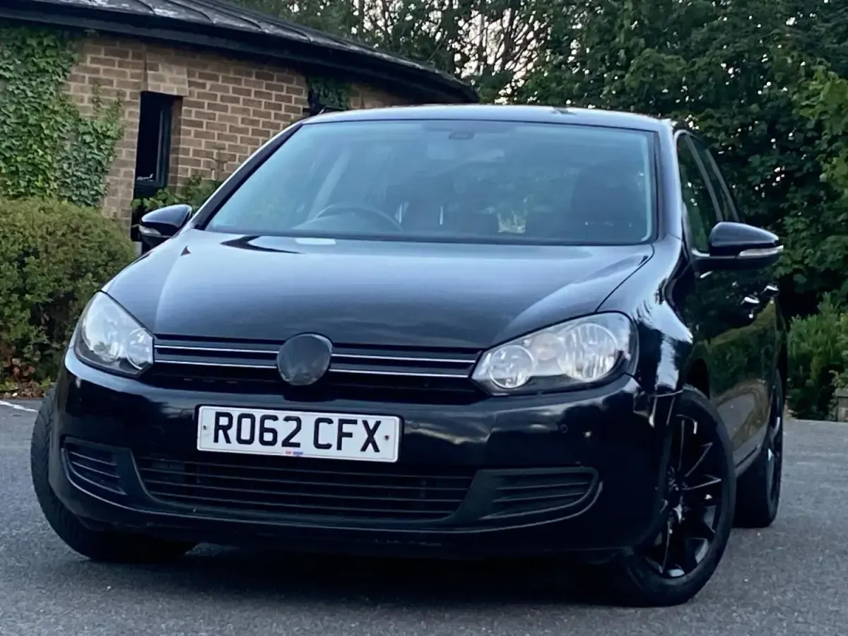 Used VW Golf VII Match 105 HP (77 kW) 2012 Black Hatchback