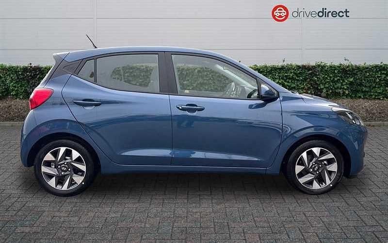 Used Hyundai i10 Advanced 63 HP (46 kW) 2025 Blue Hatchback