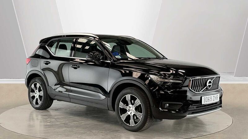 Used 2020 Volvo XC40 Inscription SUV | £16,499 (Fair price) - Image 1/3