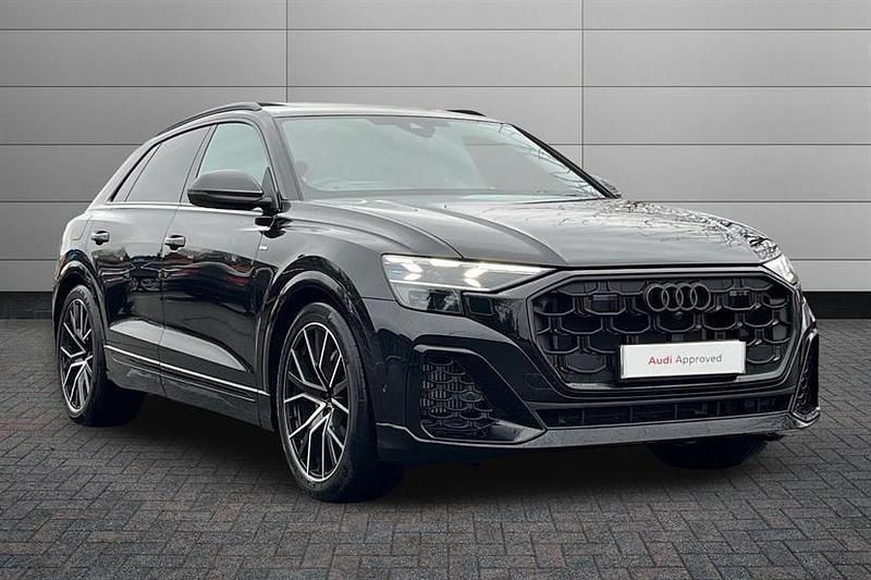 Mythos black Used 2025 Audi Q8 Comfort SUV | £74,995 - Image 1/4
