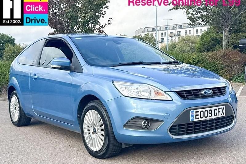 Blue Used 2009 Ford Focus Titanium Hatchback | £1,999 (Fair price) - Image 1/1