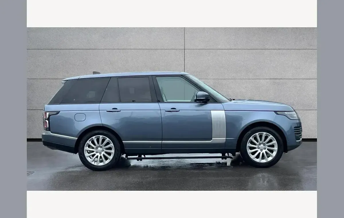 Used Land Rover Range Rover Vogue 271 HP (199 kW) 2019 Blue SUV