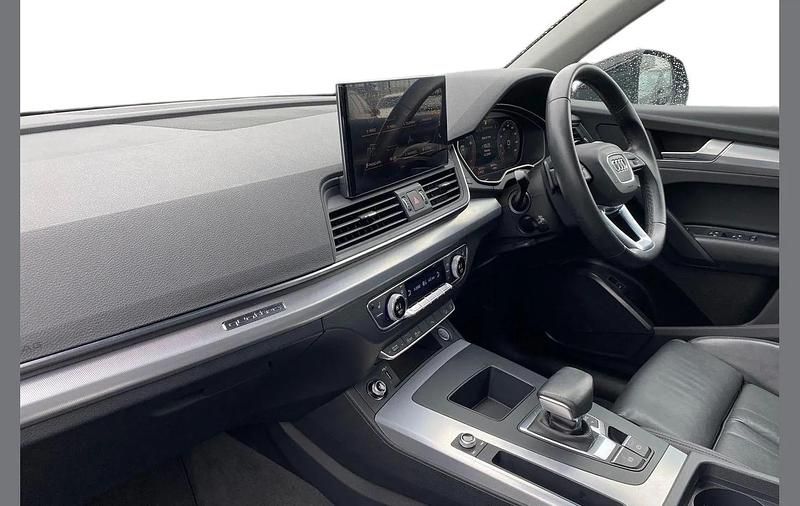 Used Audi Q5 Sportback Sport 261 HP (191 kW) 2022 Black SUV